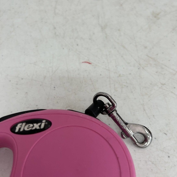 Flexi New Classic Retractable Dog Leash, Cord, 10 Ft For Dogs up to 18 lbs - Picture 9 of 10